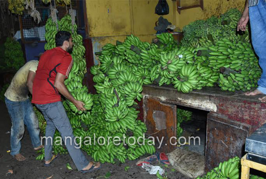 Street vendors 1